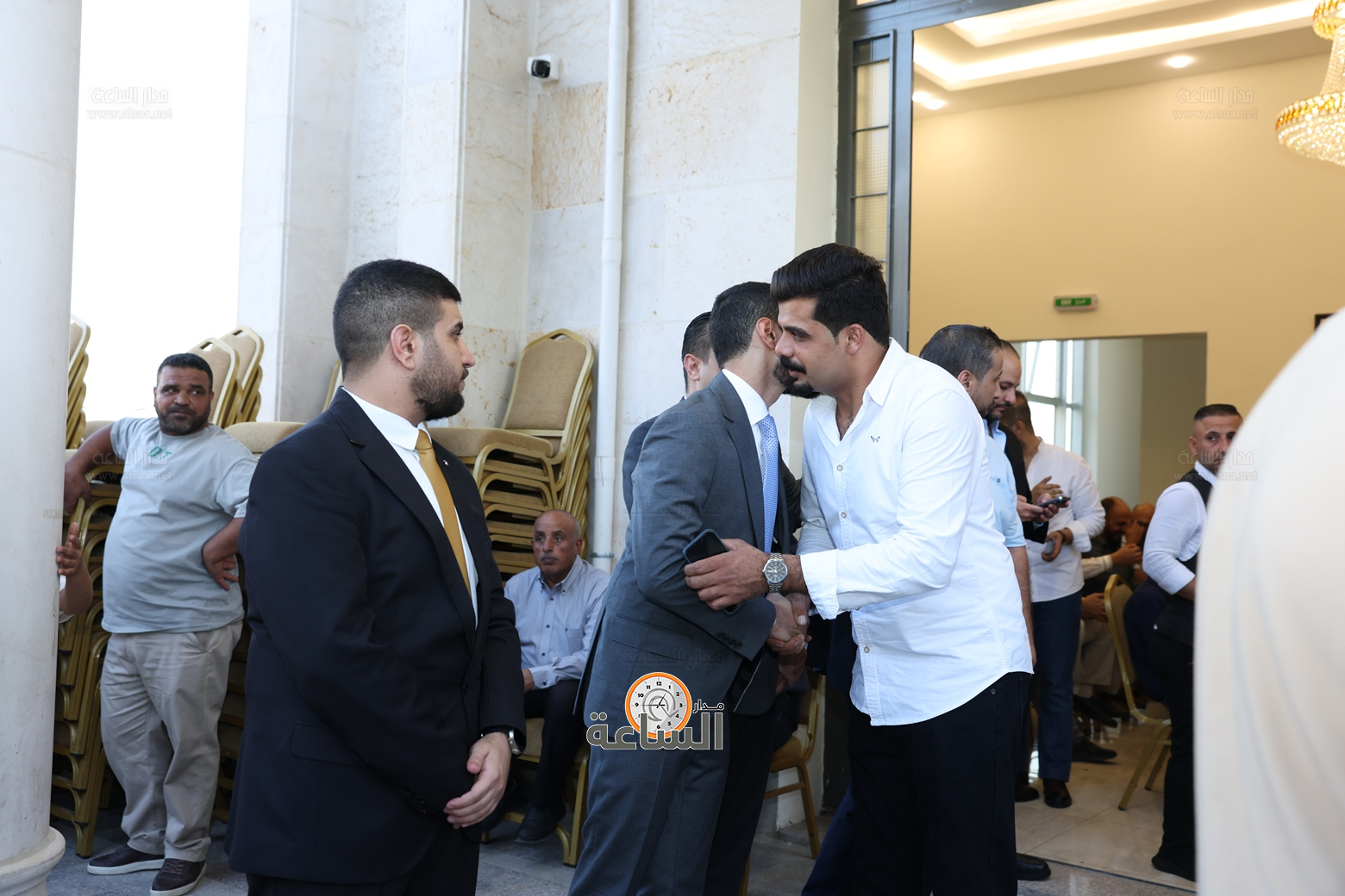 Madar Al-Saa Images 0.9713303808828576