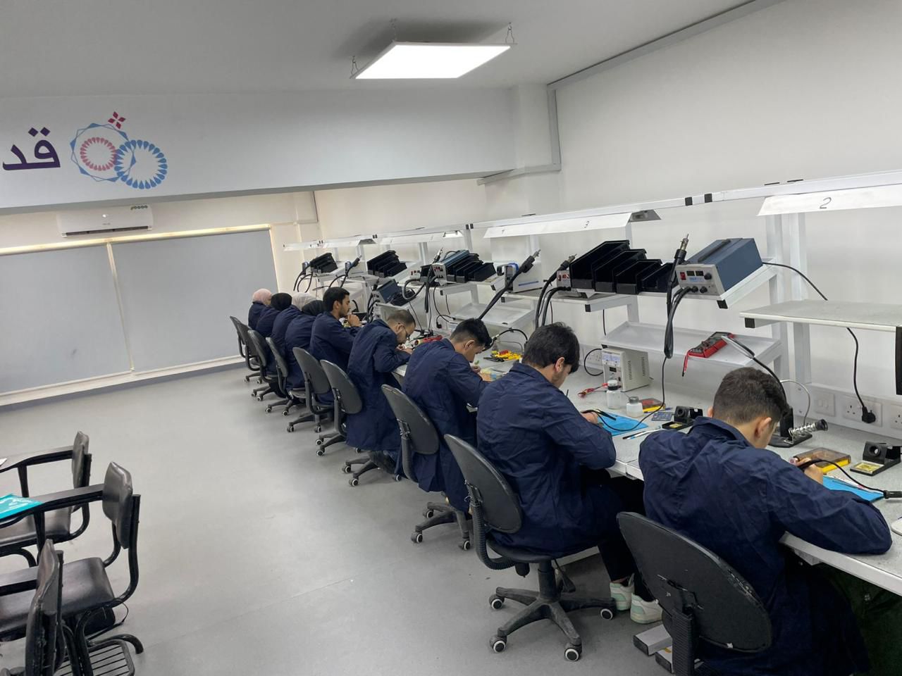 Madar Al-Saa Images 0.10036639035928663