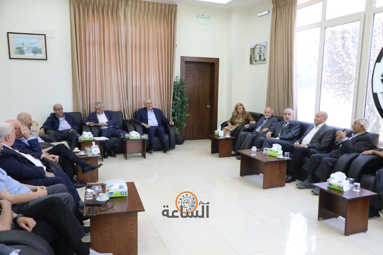 Madar Al-Saa Images 0.5581131951123137