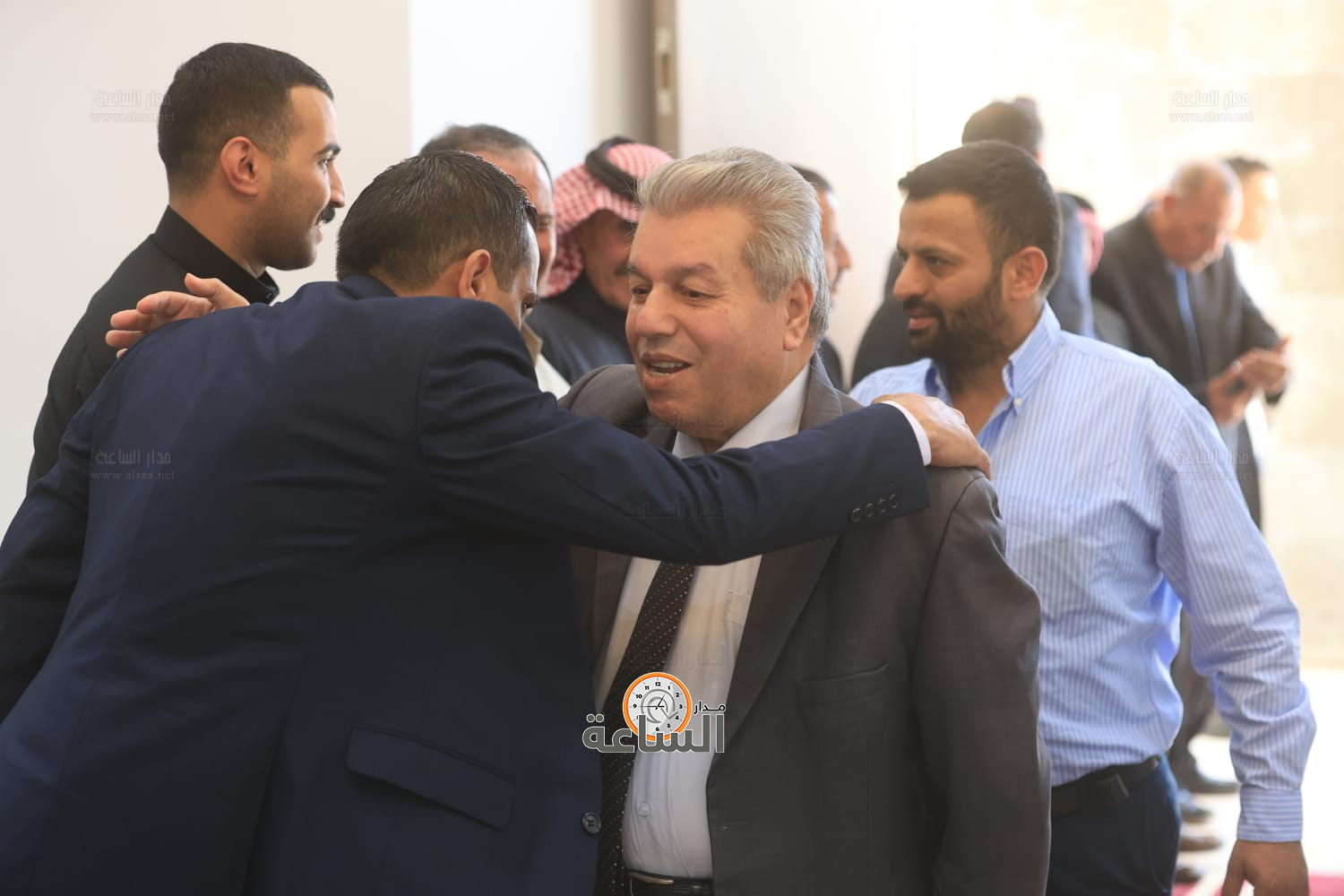 Madar Al-Saa Images 0.16838564332594075