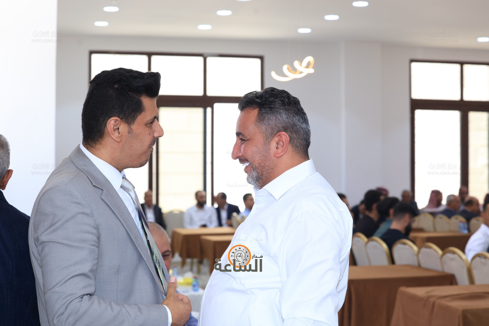 Madar Al-Saa Images 0.9791678707237554