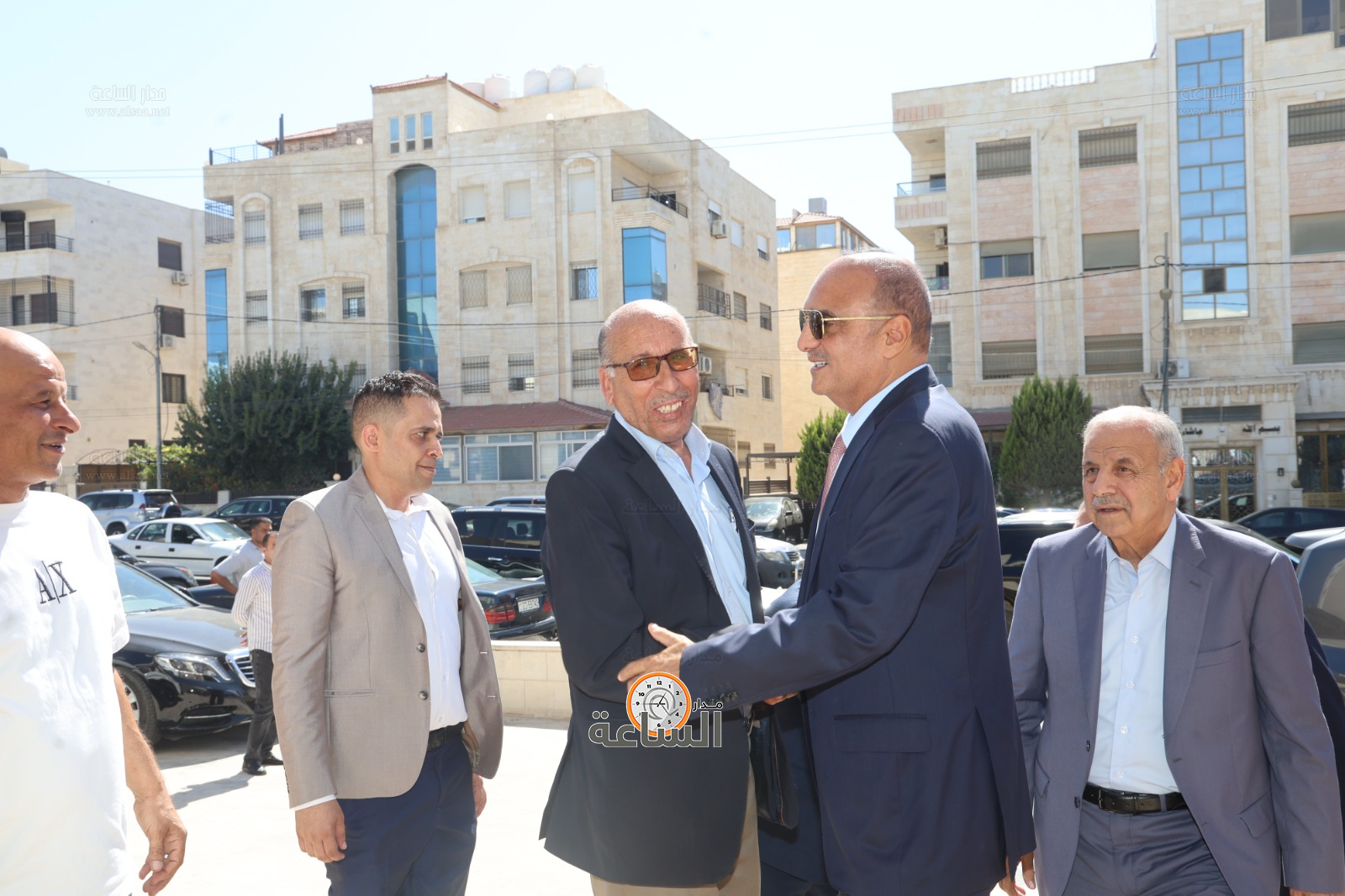 Madar Al-Saa Images 0.4486537386147019