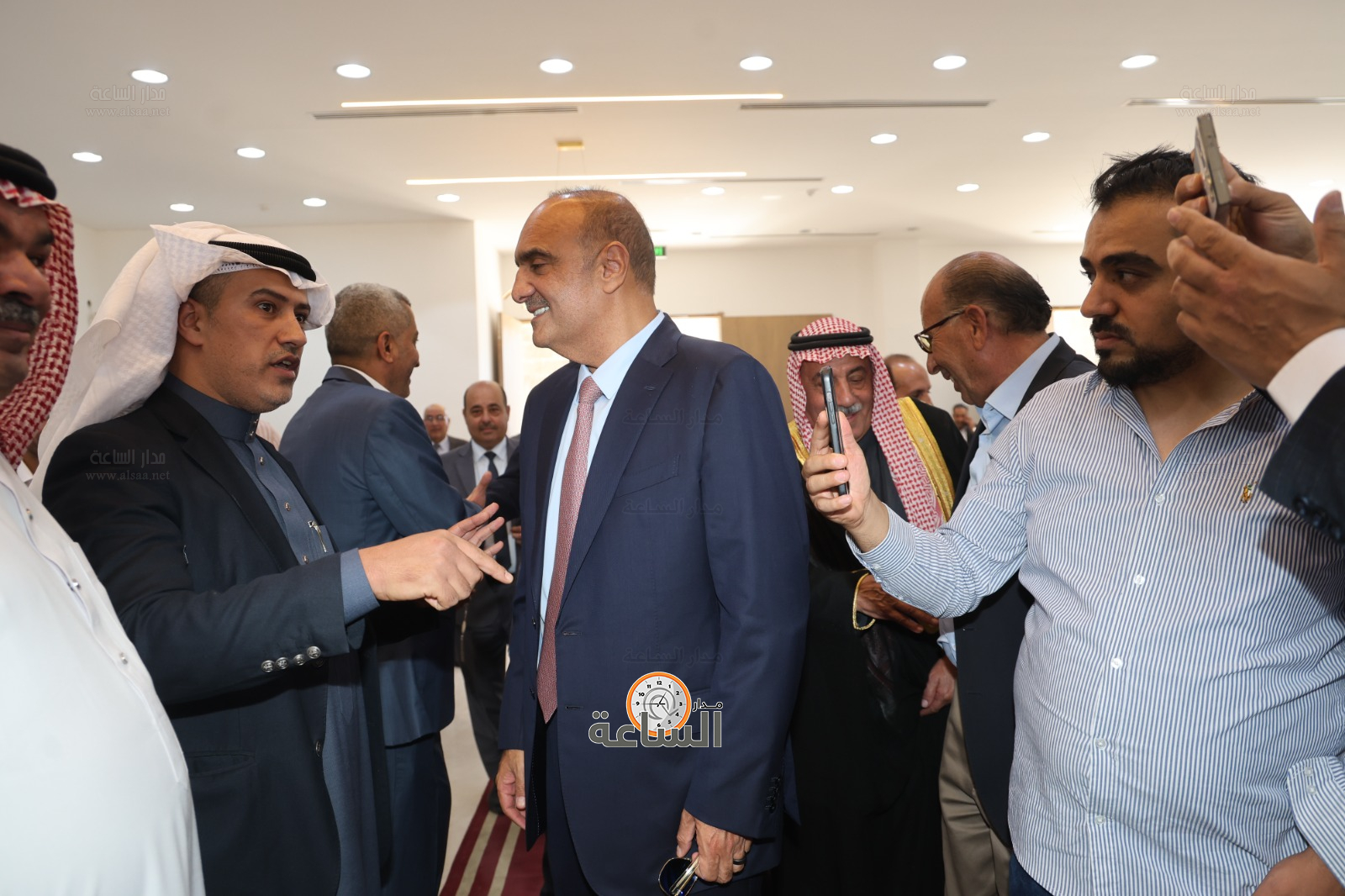 Madar Al-Saa Images 0.3749846196716087