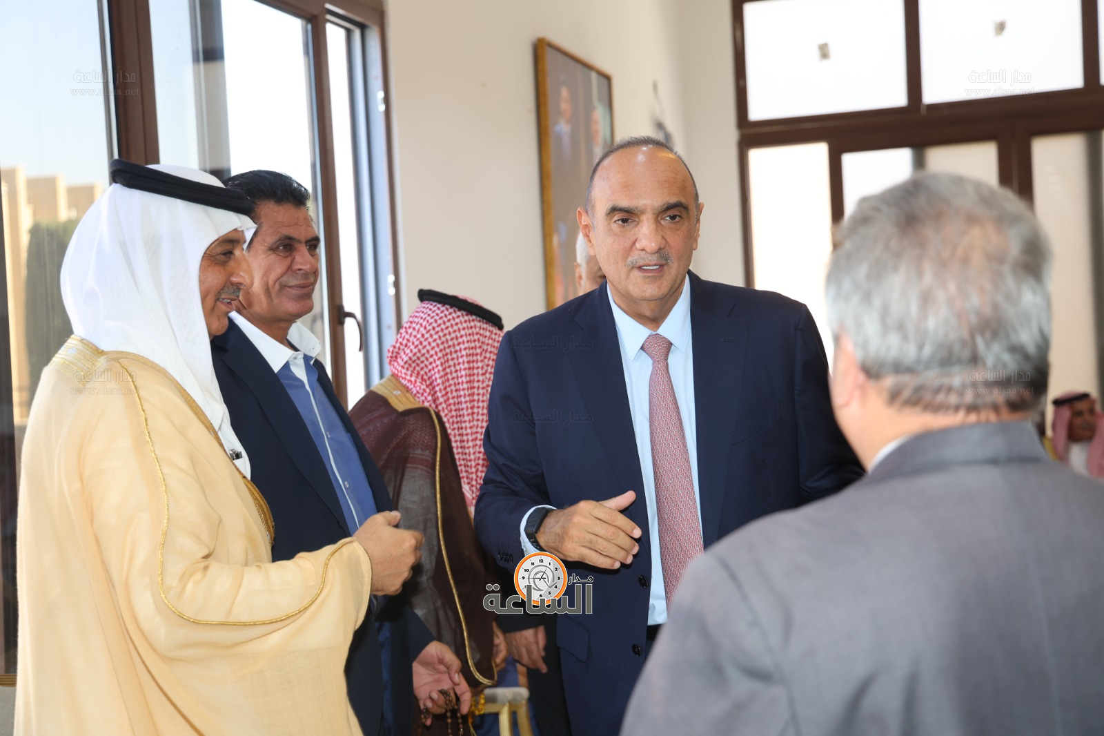 Madar Al-Saa Images 0.8085834346666549