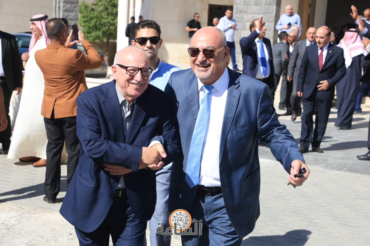 Madar Al-Saa Images 0.1315991692498899