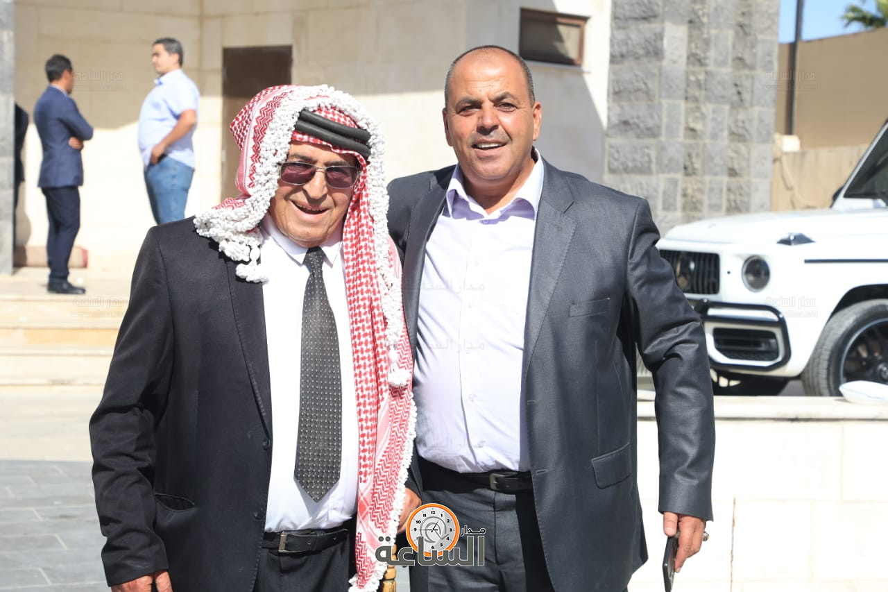 Madar Al-Saa Images 0.6348361136504277