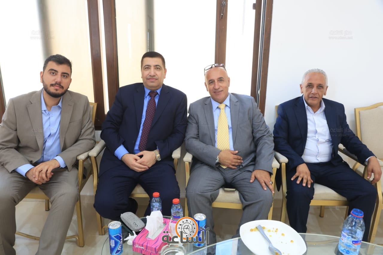 Madar Al-Saa Images 0.9005398072303634