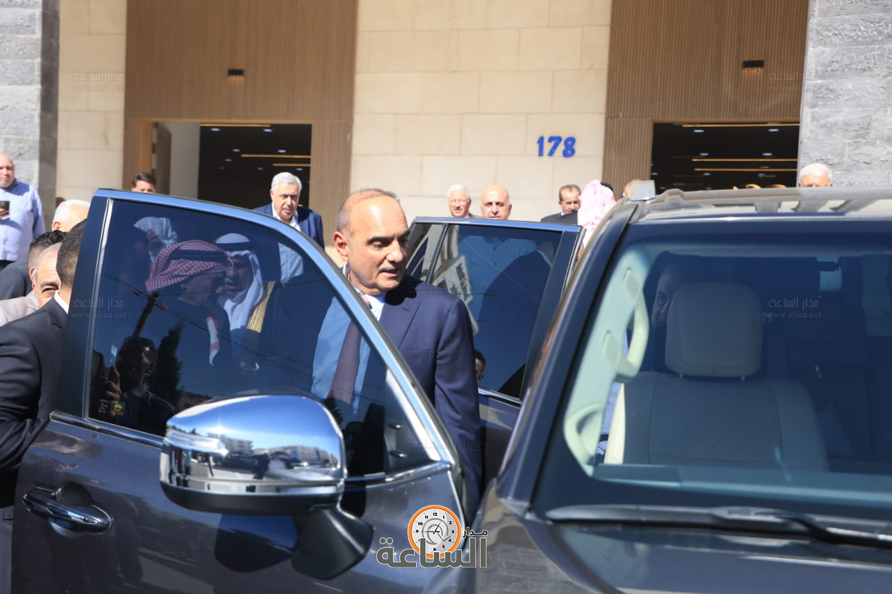 Madar Al-Saa Images 0.6234430471318952