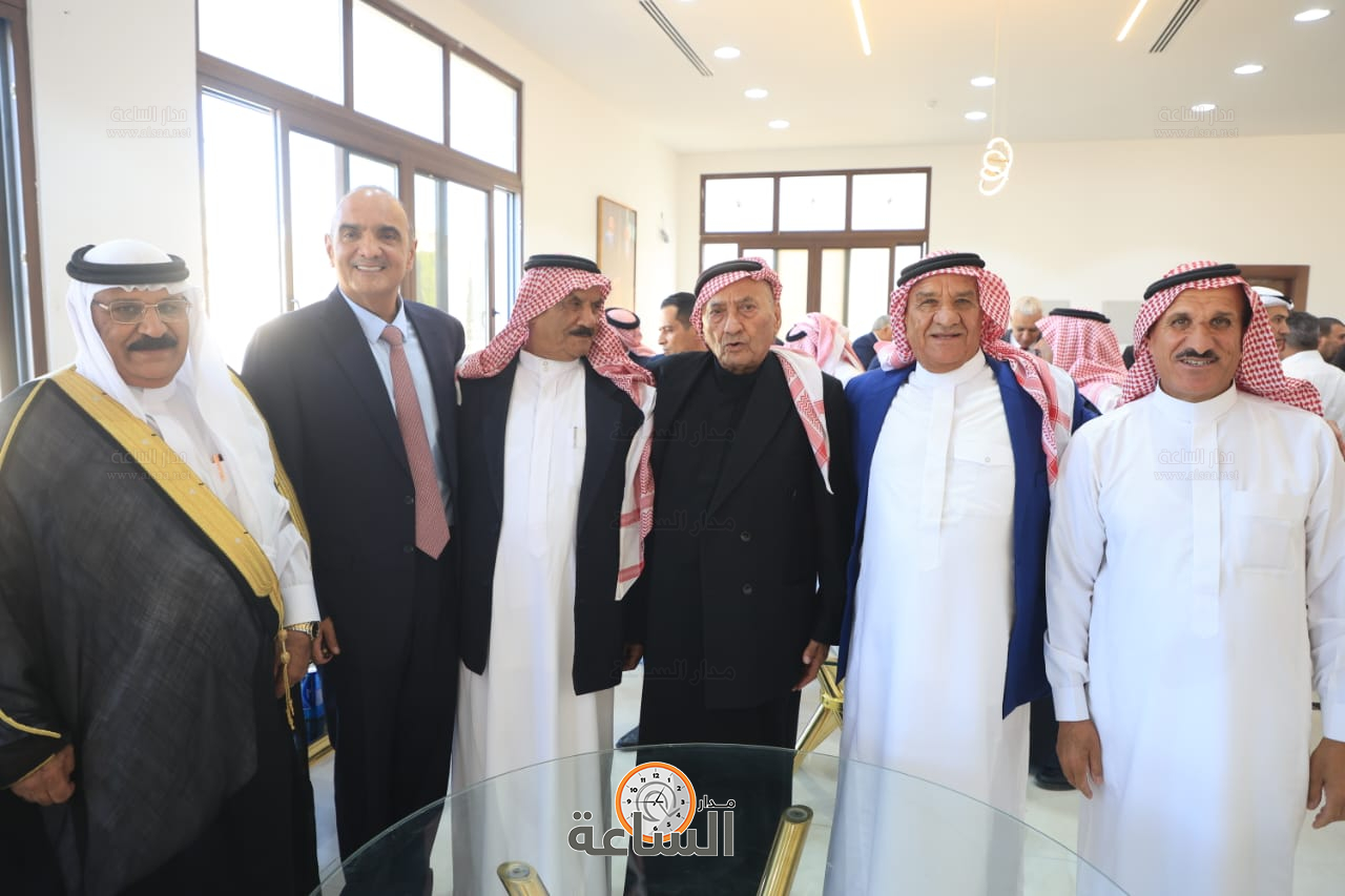 Madar Al-Saa Images 0.3051666408708895