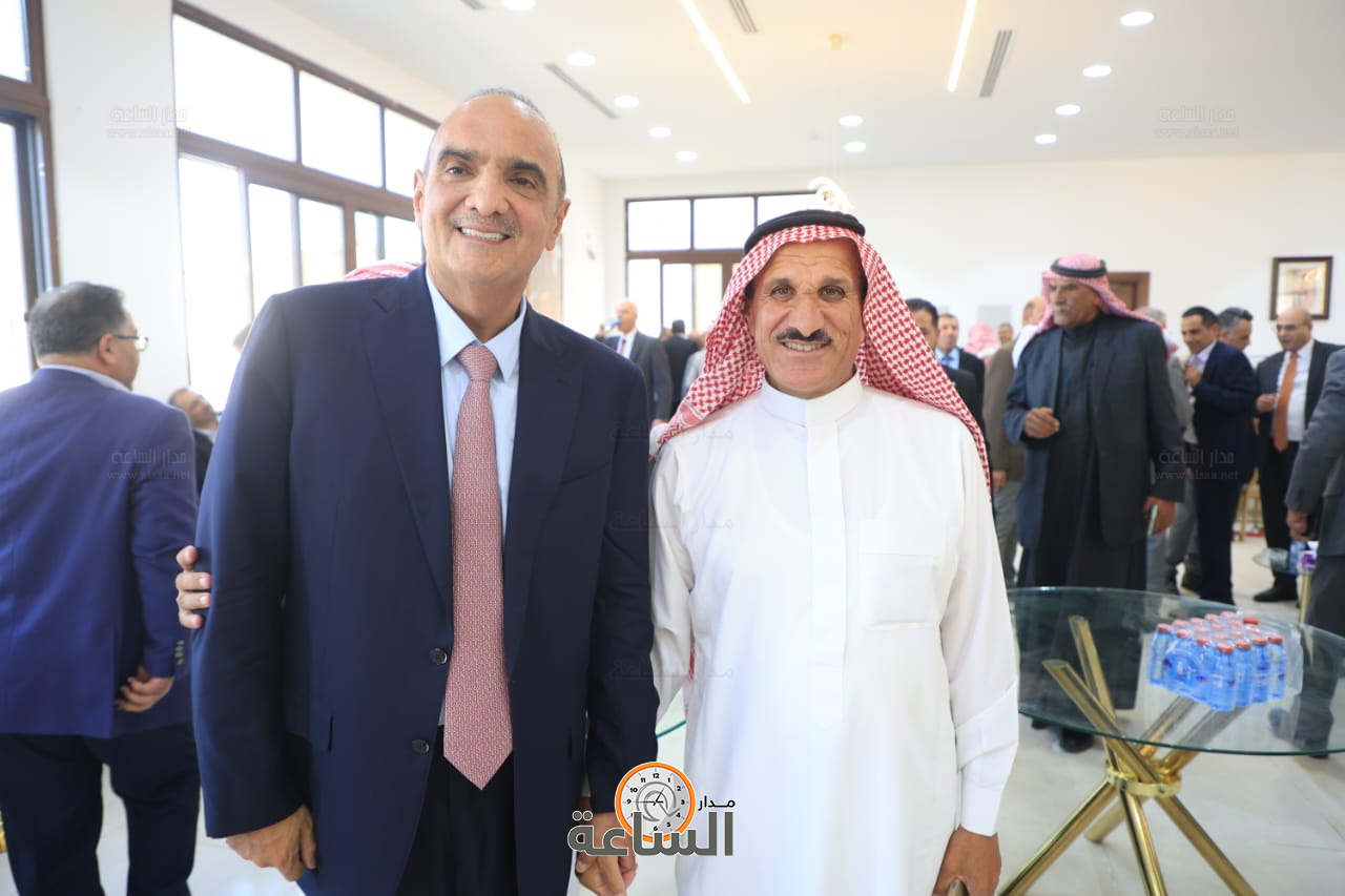 Madar Al-Saa Images 0.4239344706973437