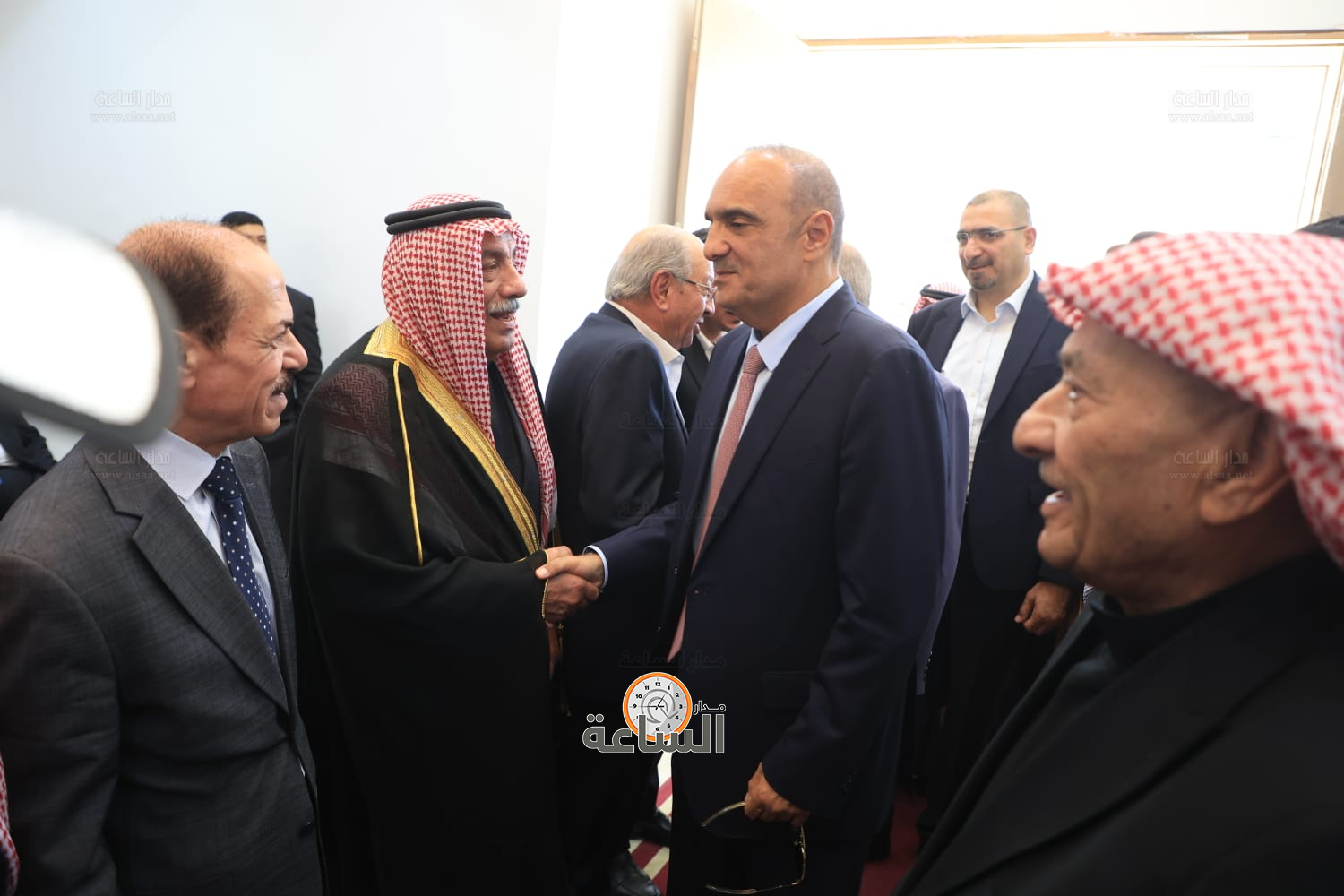 Madar Al-Saa Images 0.3329252859065782