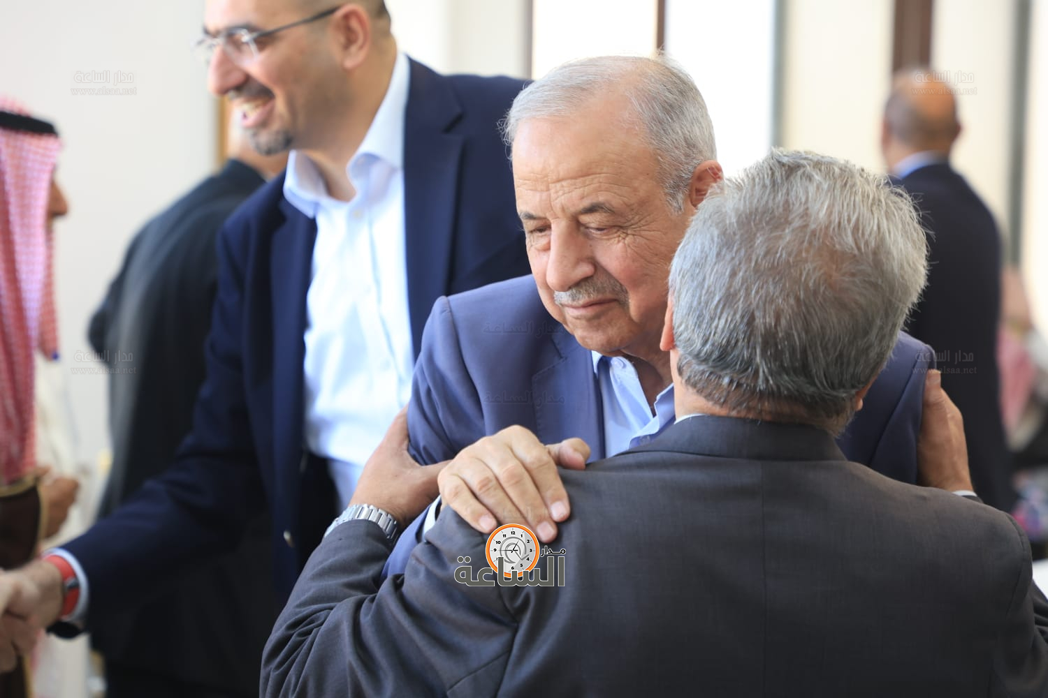 Madar Al-Saa Images 0.7814155018500529