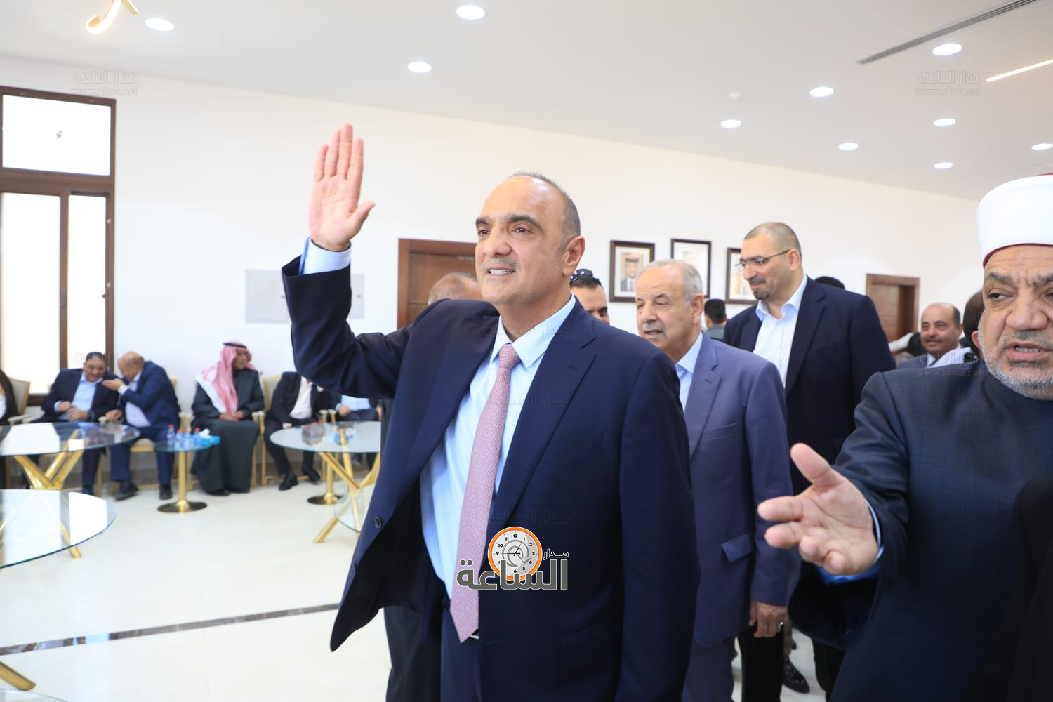 Madar Al-Saa Images 0.27796381086262345