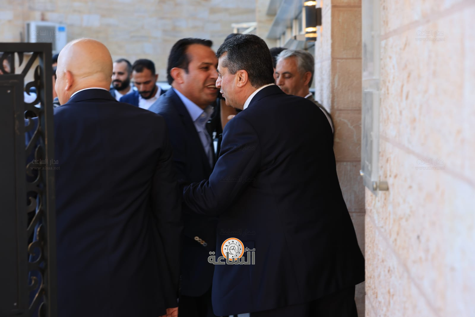 Madar Al-Saa Images 0.12711370296918068