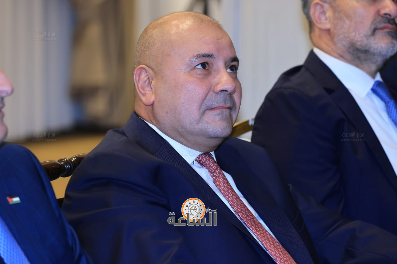 Madar Al-Saa Images 0.3757476330036039