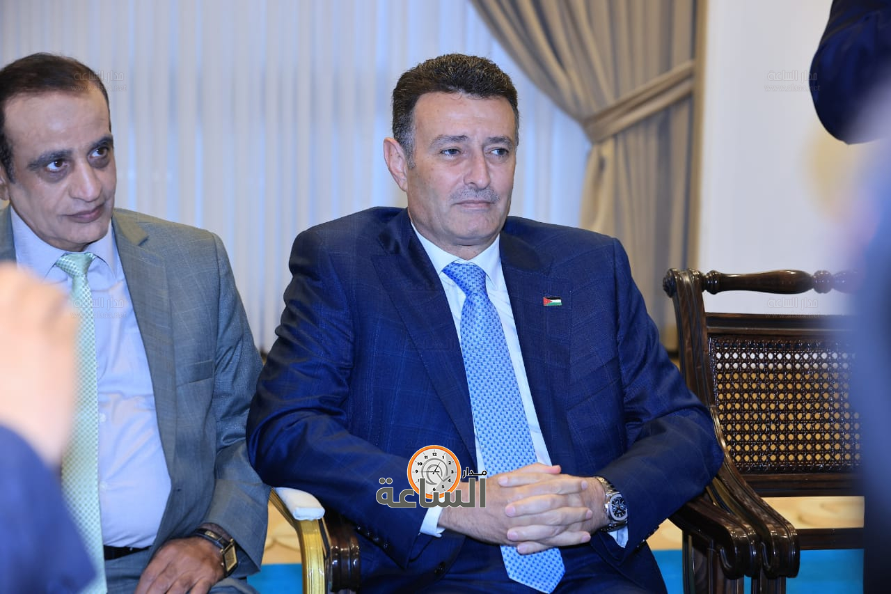 Madar Al-Saa Images 0.9128576166742076