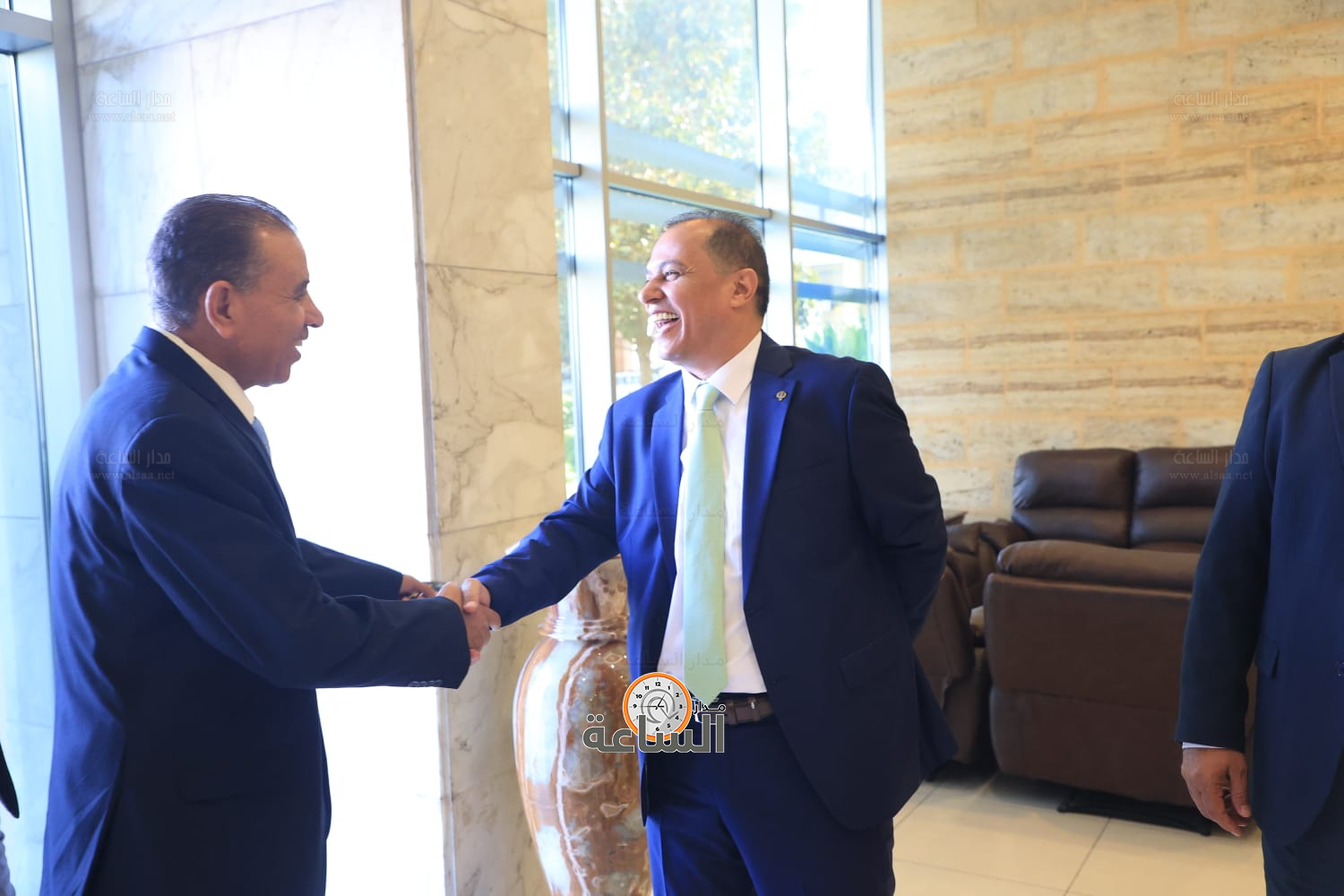 Madar Al-Saa Images 0.2847437304370052