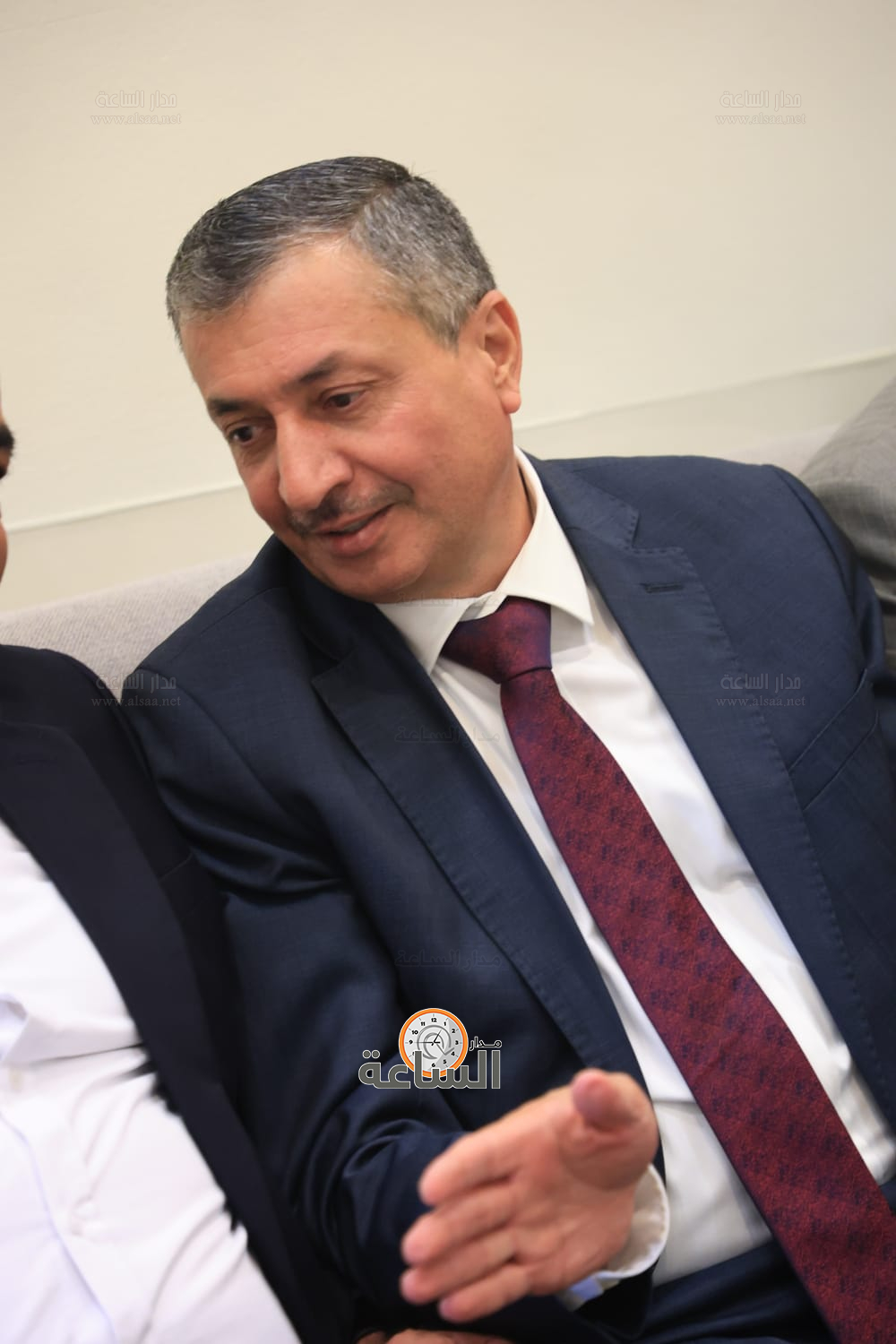 Madar Al-Saa Images 0.516424575378402