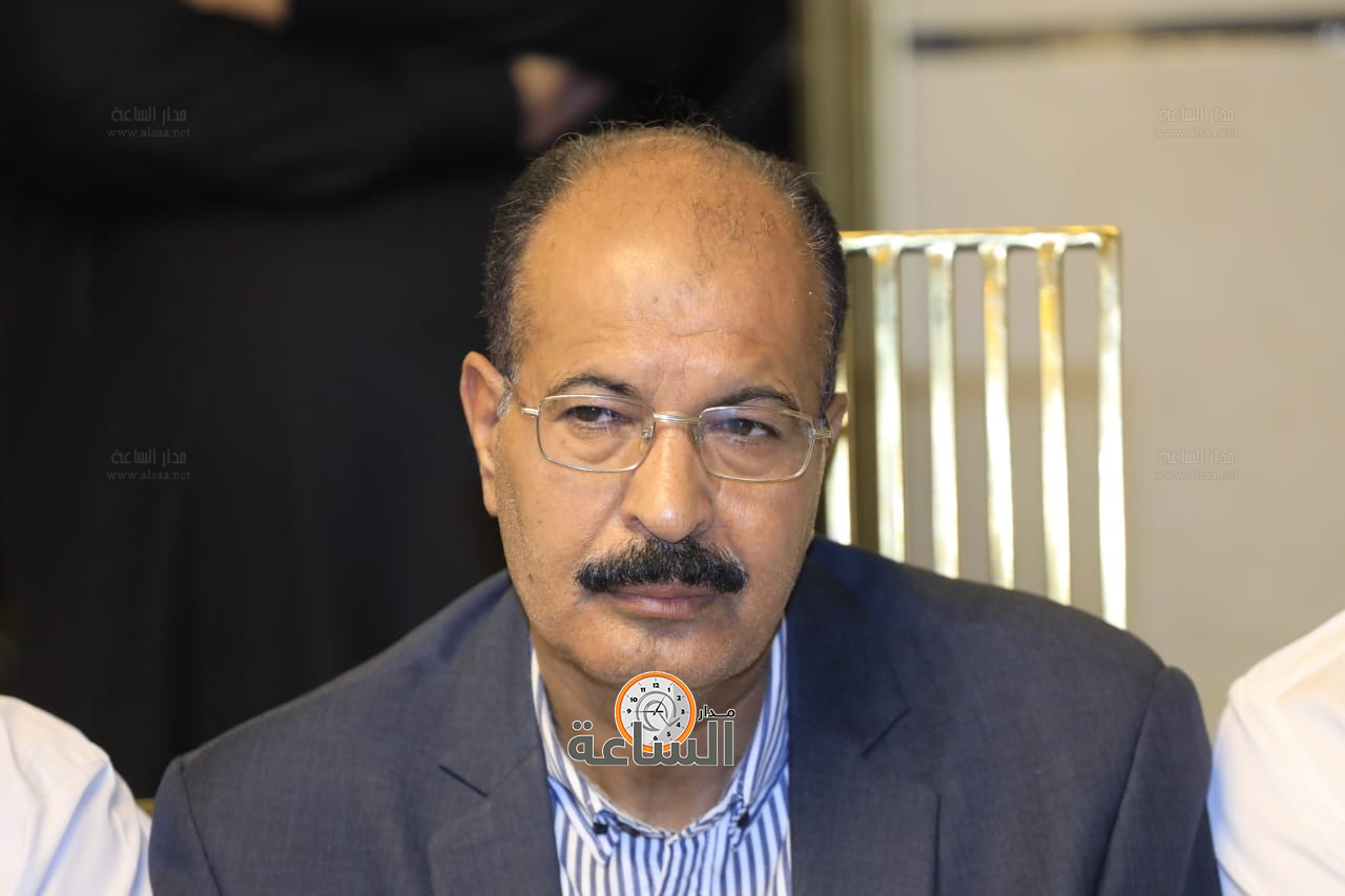 Madar Al-Saa Images 0.7121133437137461