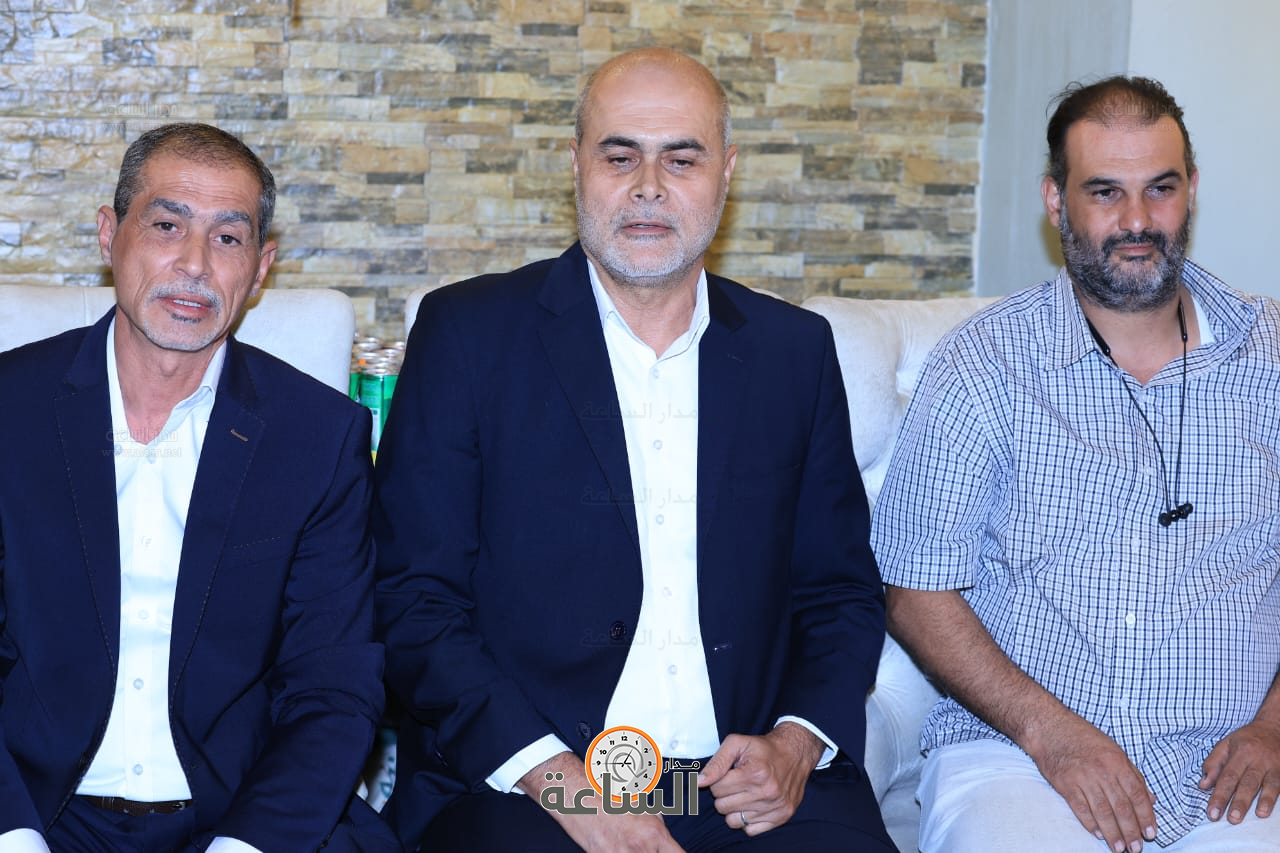 Madar Al-Saa Images 0.8729342102398823