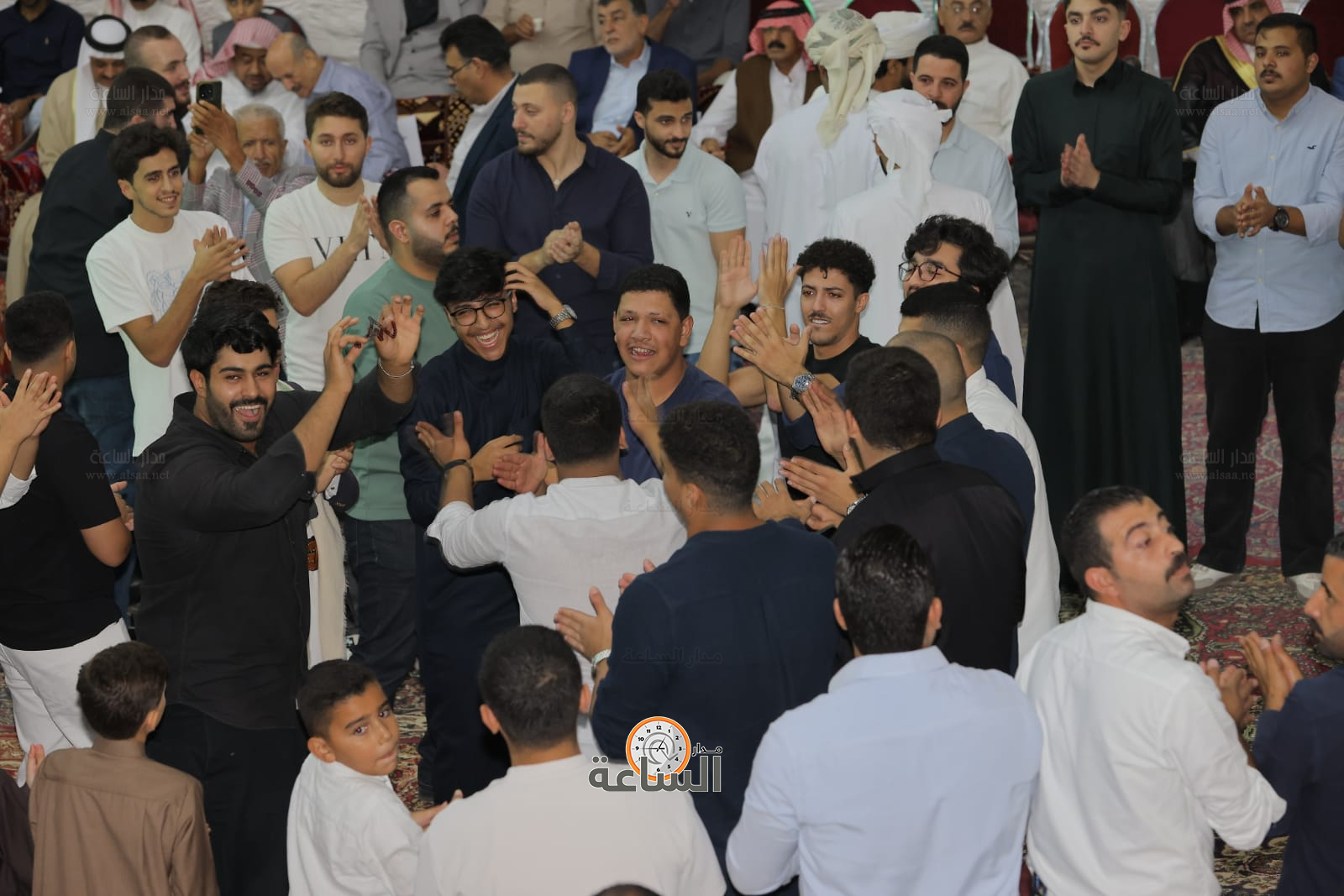 Madar Al-Saa Images 0.5558832408299319