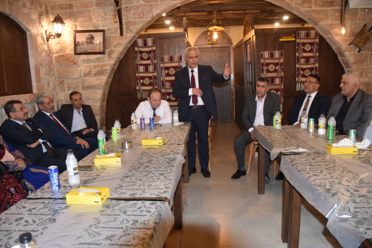 Madar Al-Saa Images 0.1512392751858651