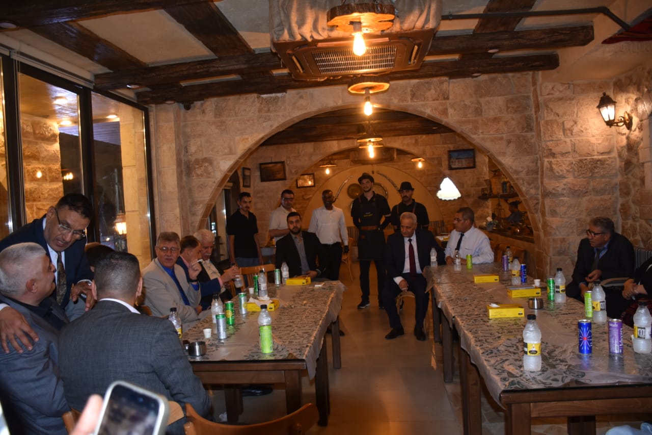 Madar Al-Saa Images 0.7534364381259344