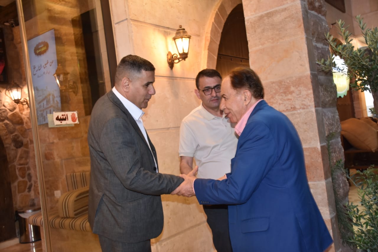 Madar Al-Saa Images 0.47810714690660294