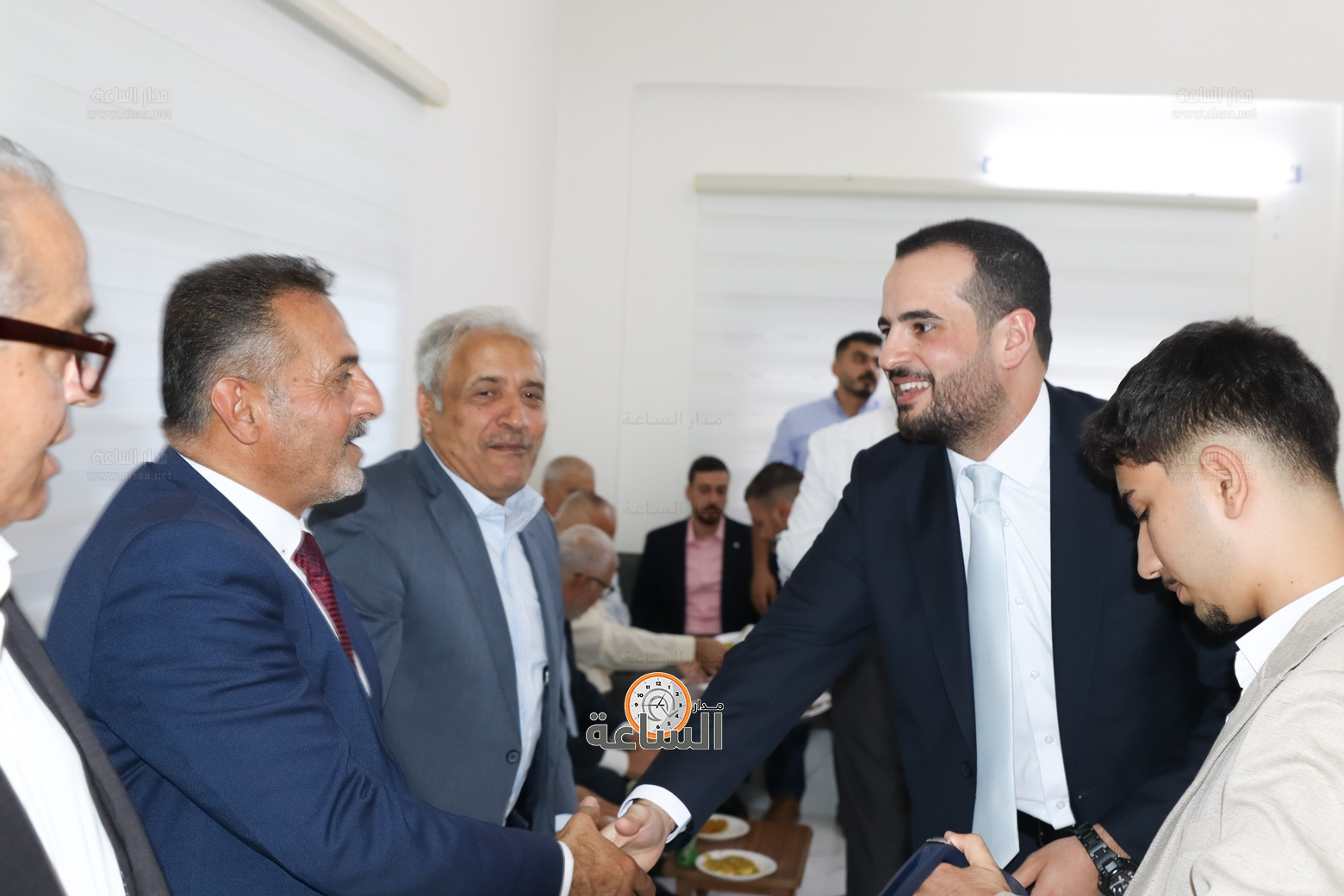 Madar Al-Saa Images 0.04167883236212211