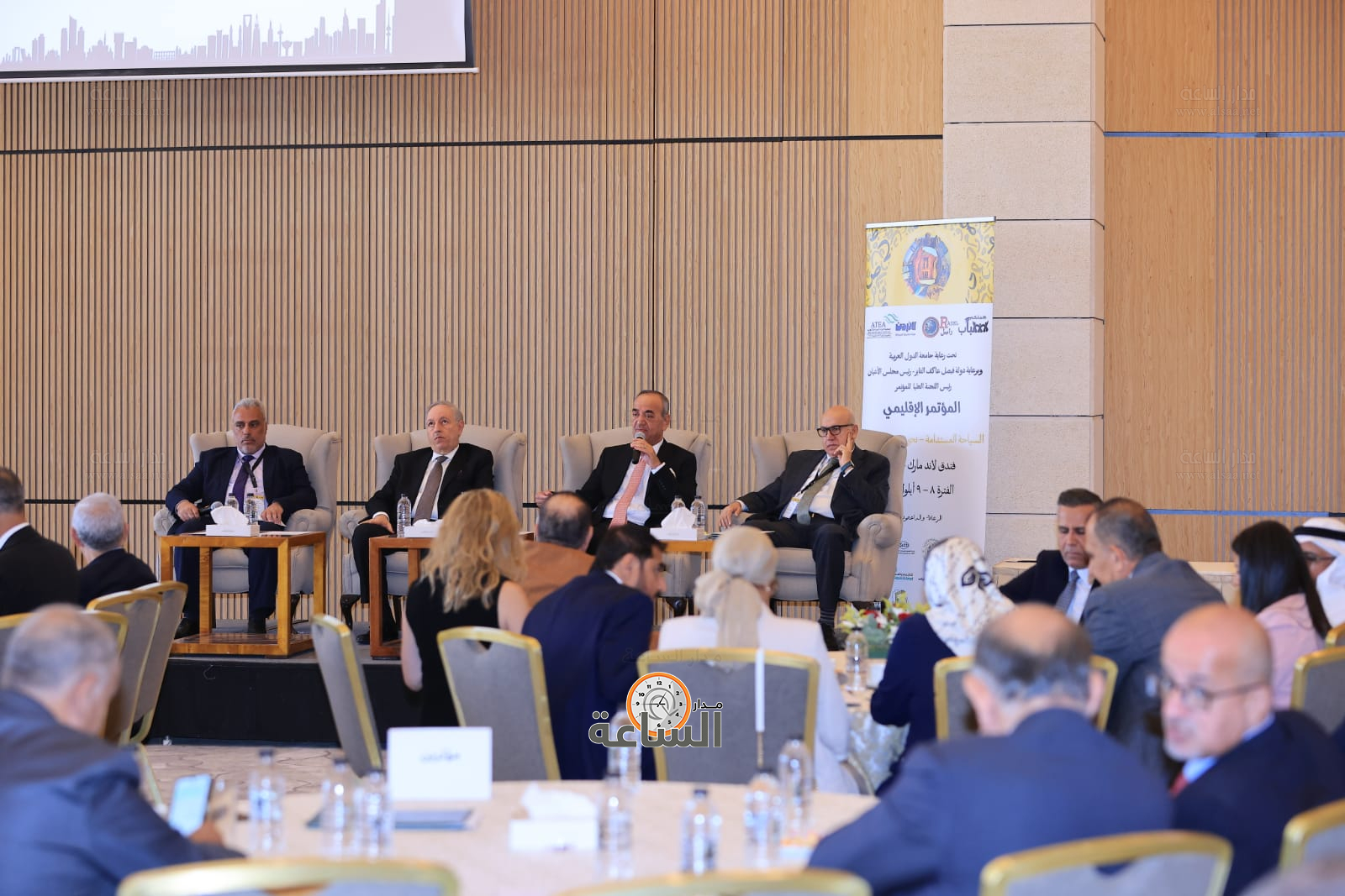 Madar Al-Saa Images 0.9749474355300616