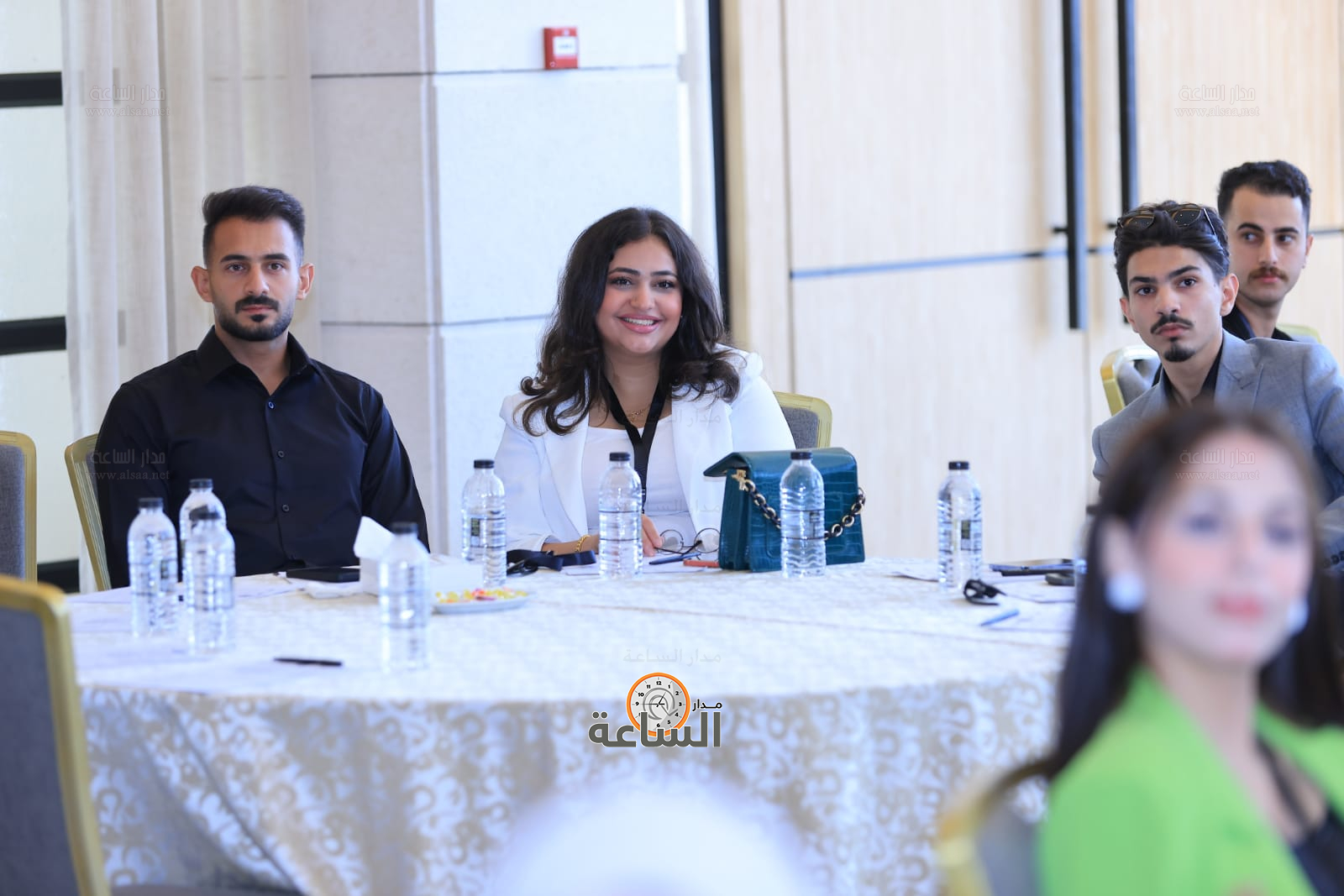 Madar Al-Saa Images 0.9793339685996604