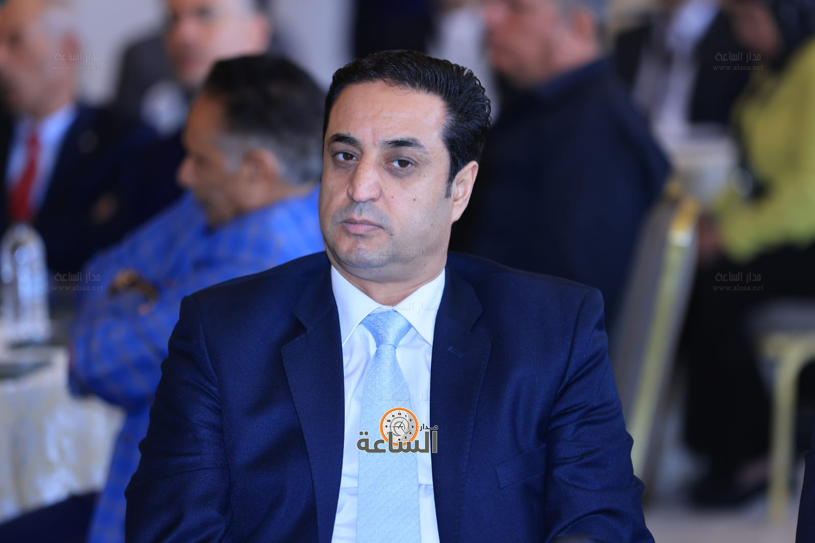 Madar Al-Saa Images 0.5575214733742294