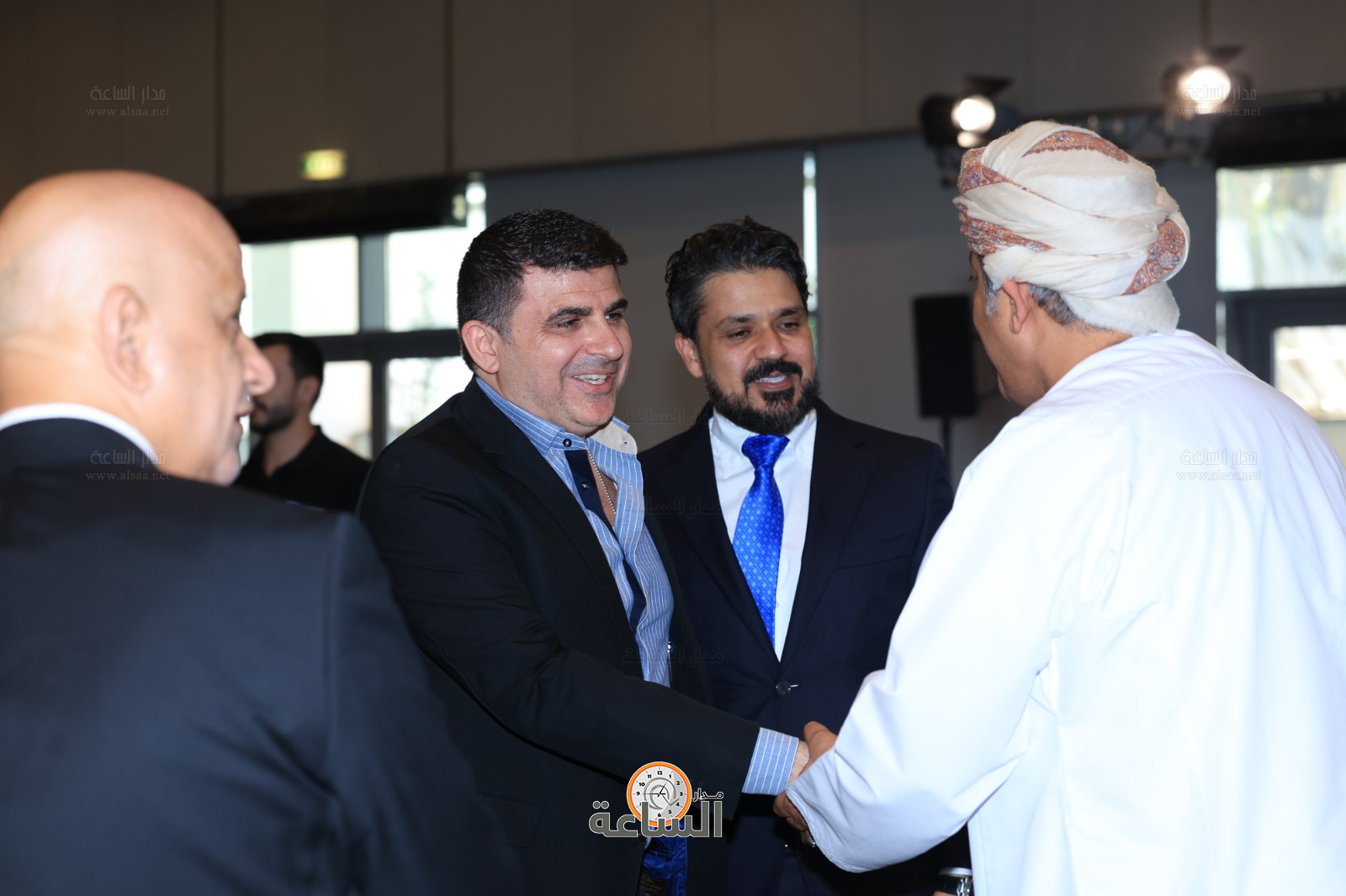 Madar Al-Saa Images 0.5306978089169118