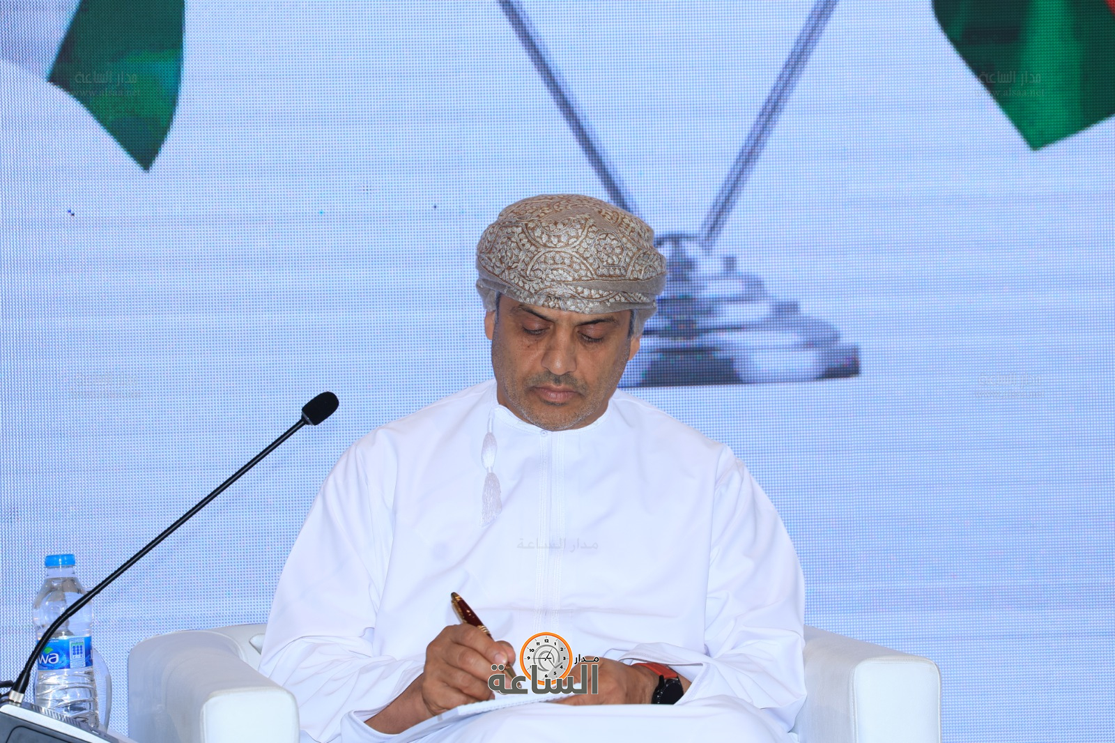 Madar Al-Saa Images 0.14496220308482766