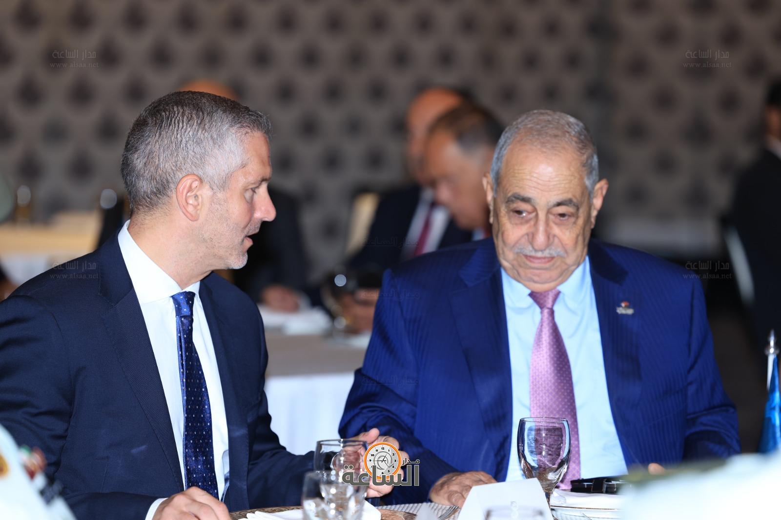 Madar Al-Saa Images 0.12116318832869322