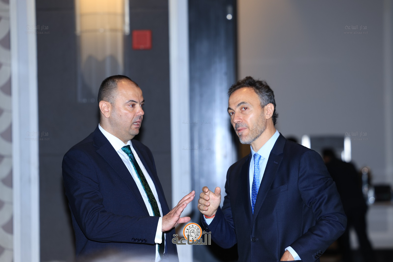 Madar Al-Saa Images 0.19461398095984117