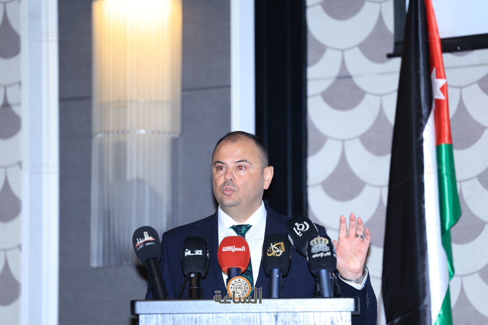 Madar Al-Saa Images 0.10219058730627284