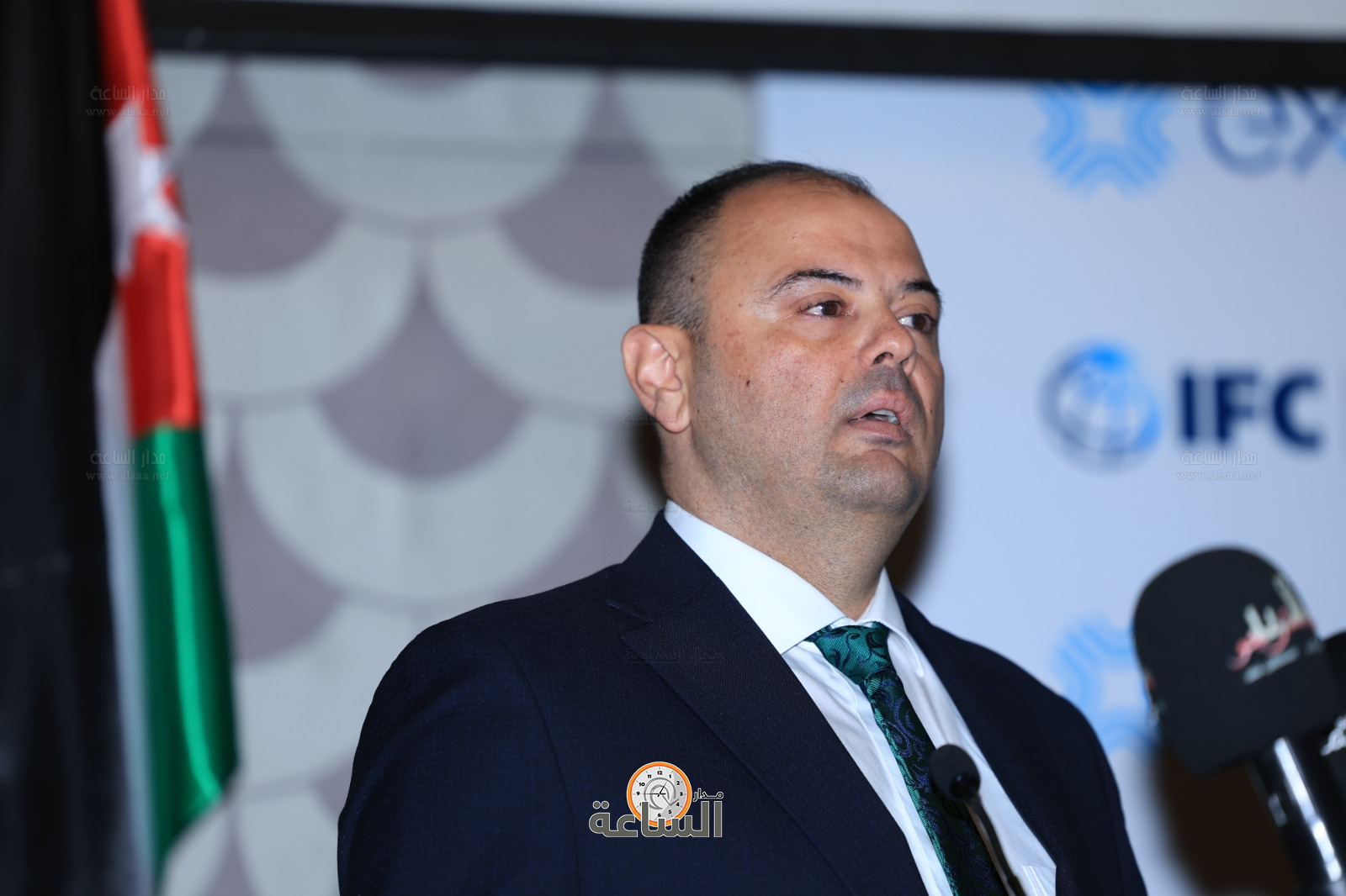 Madar Al-Saa Images 0.35377111210627055