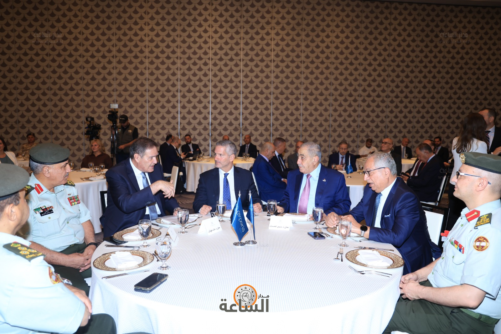 Madar Al-Saa Images 0.7568854035297459