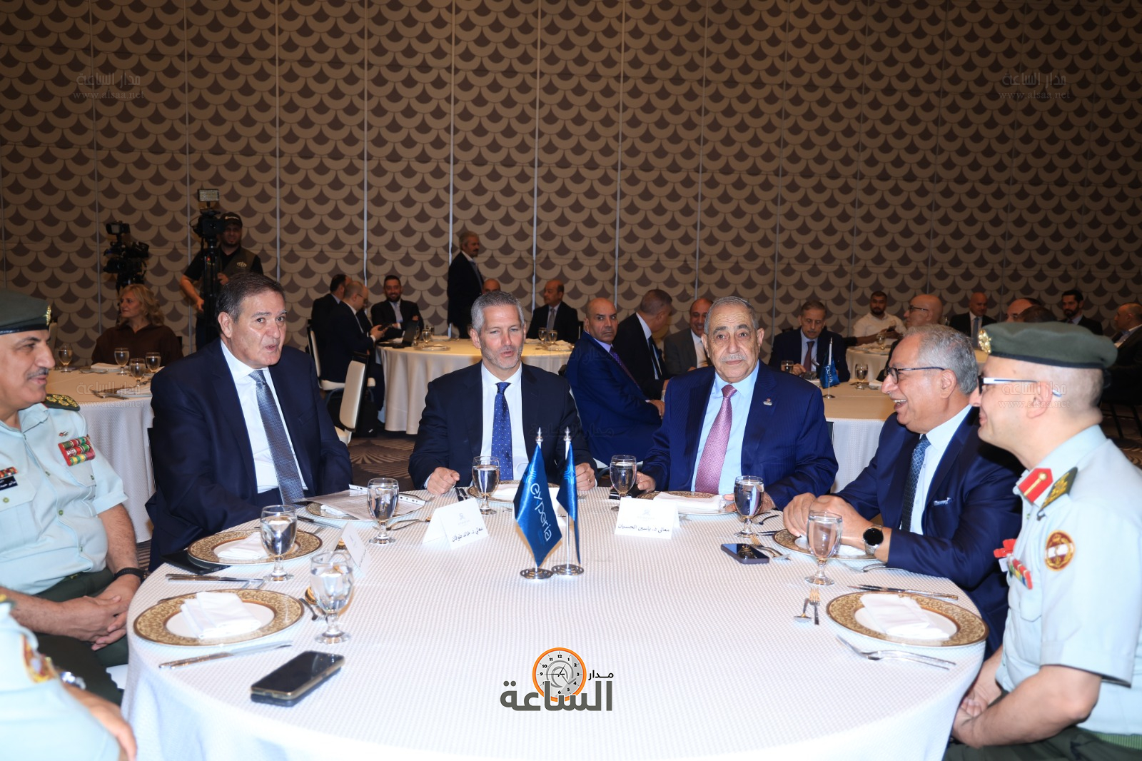 Madar Al-Saa Images 0.0414518840031769