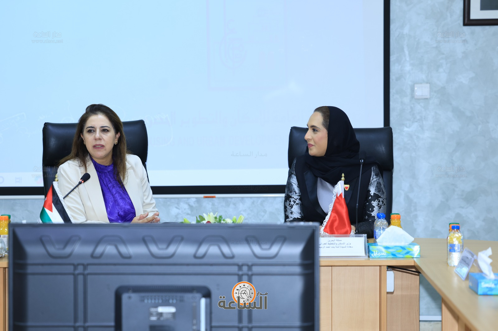 Madar Al-Saa Images 0.8715126919222772