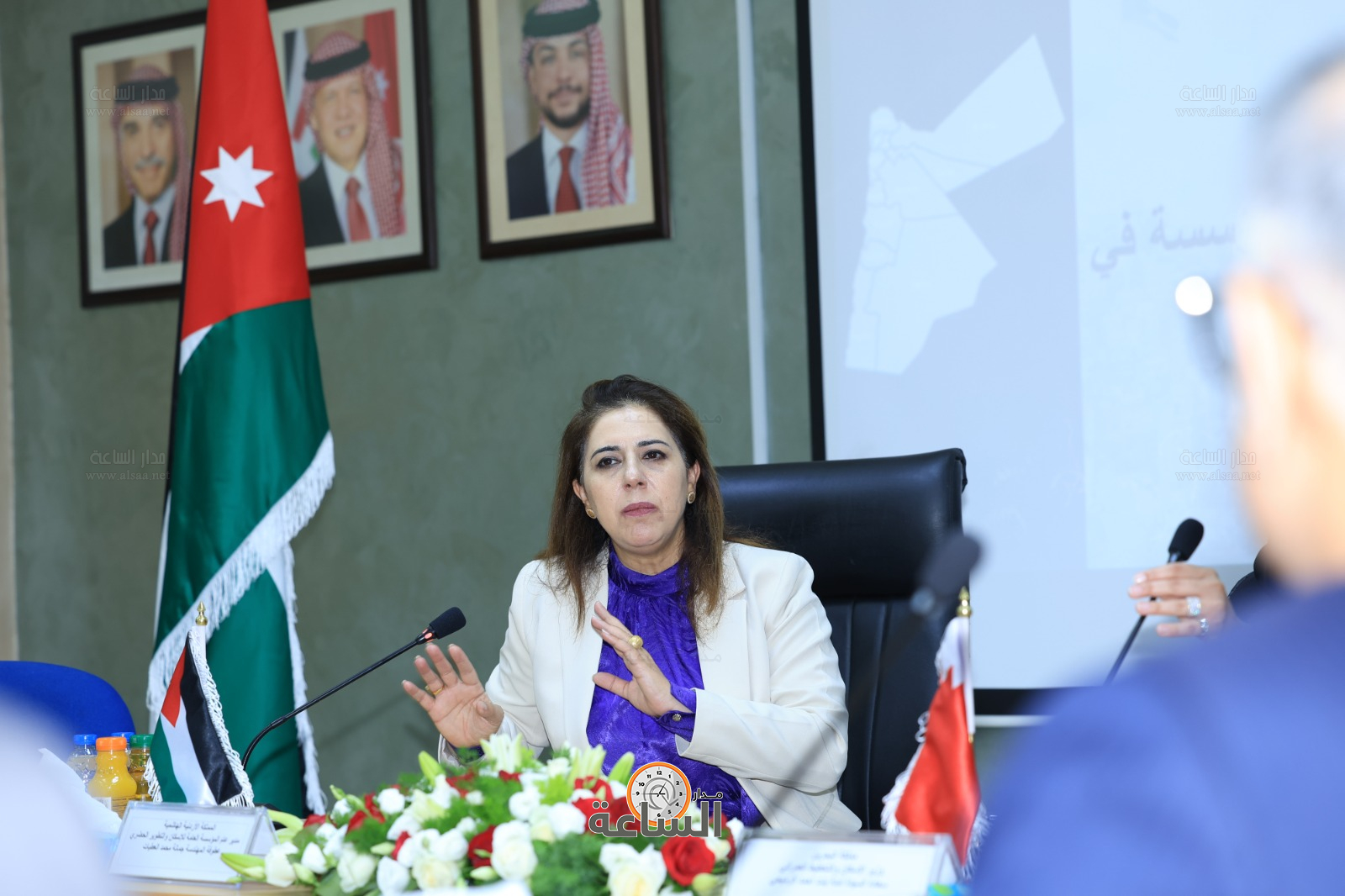 Madar Al-Saa Images 0.9784218398018745