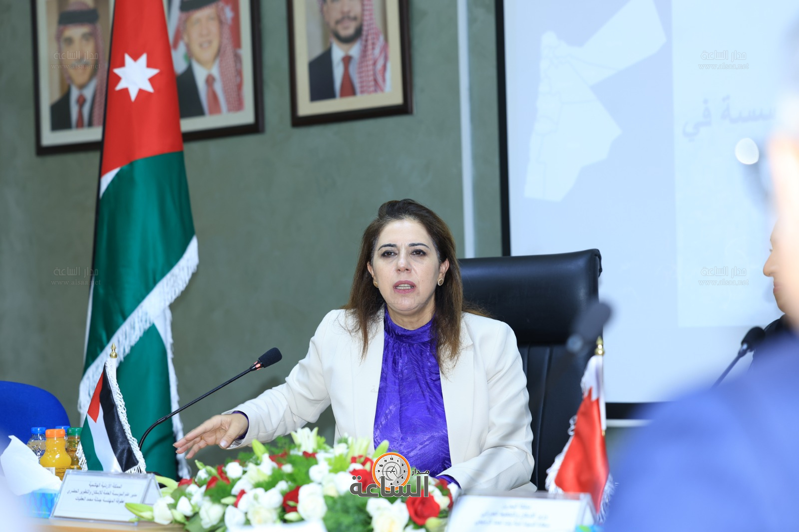 Madar Al-Saa Images 0.18195681571399158