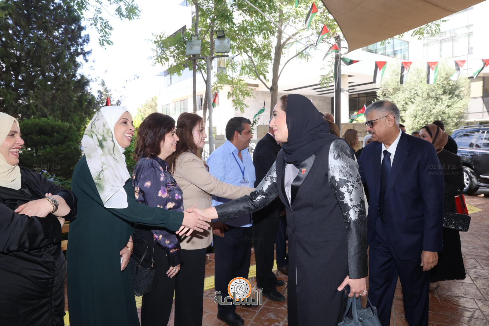 Madar Al-Saa Images 0.8535310313794667