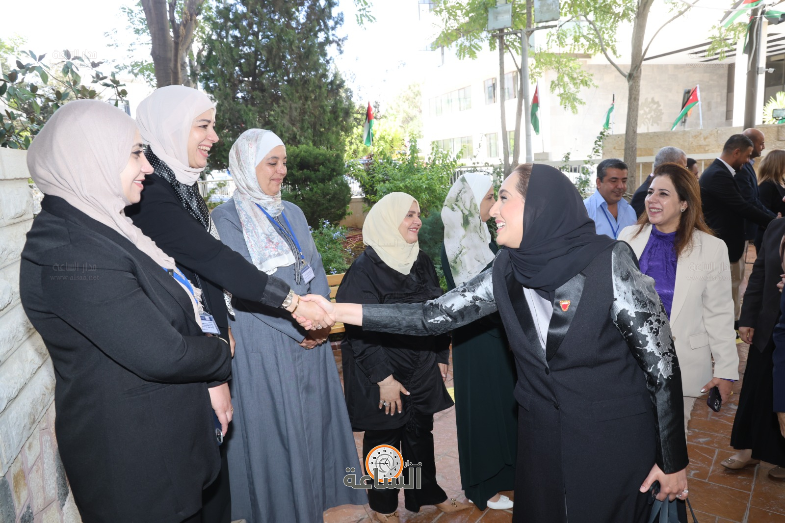 Madar Al-Saa Images 0.5827686318814641