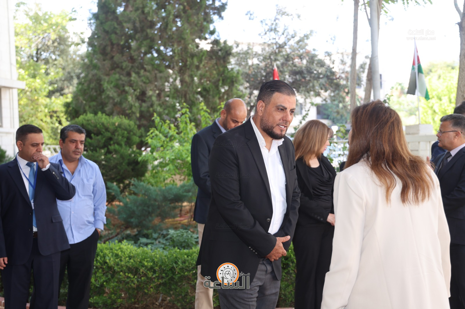 Madar Al-Saa Images 0.8618107675579944