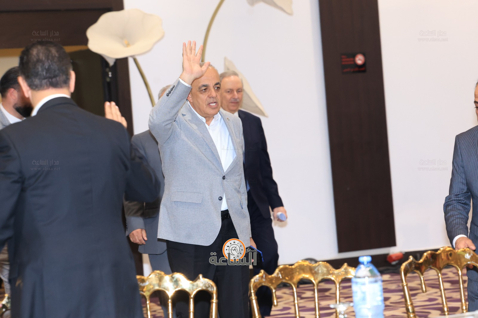 Madar Al-Saa Images 0.4093473890034922