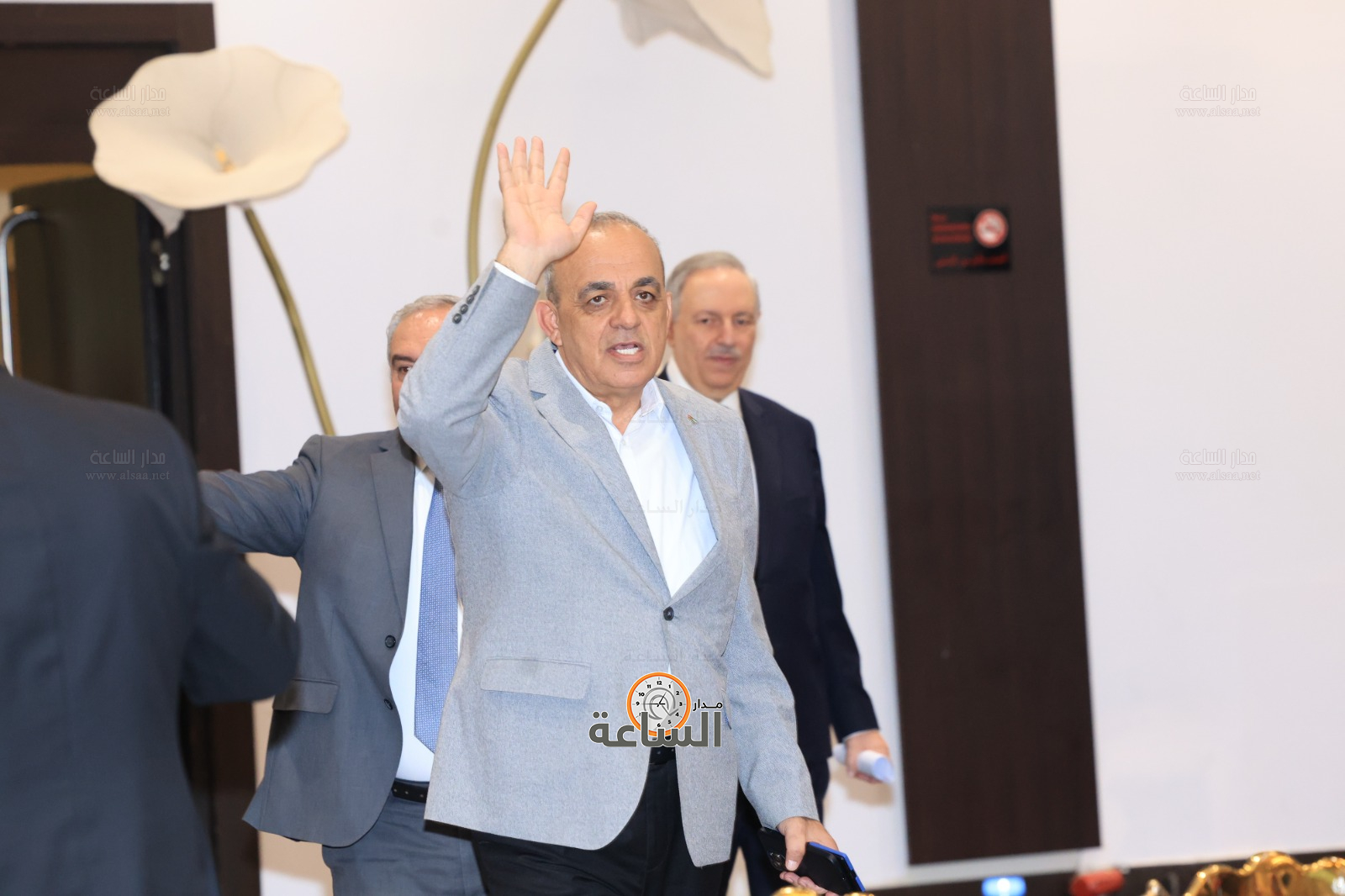 Madar Al-Saa Images 0.37365217139626805