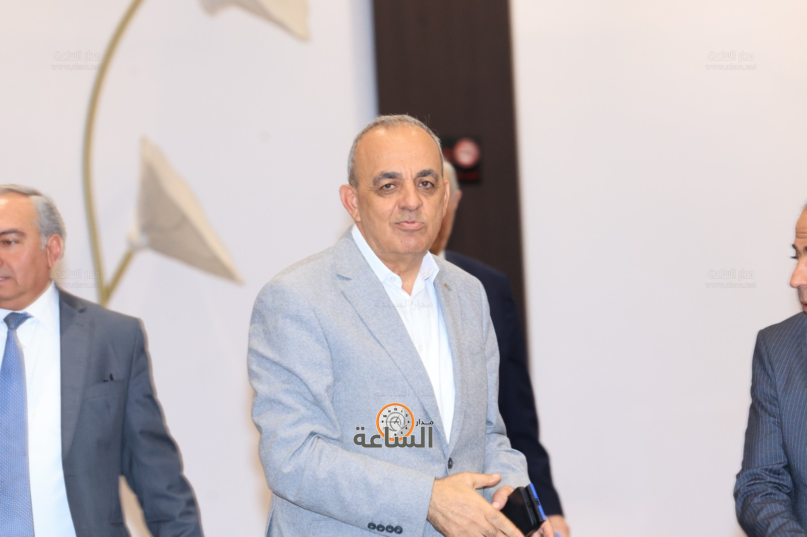 Madar Al-Saa Images 0.9686248007247293