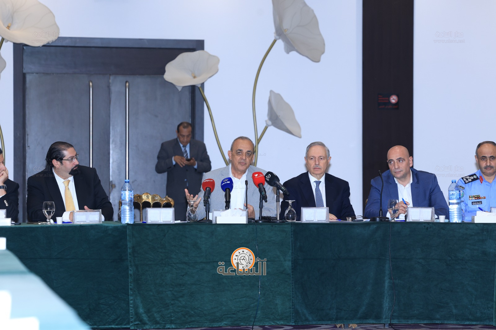 Madar Al-Saa Images 0.9893753317600473